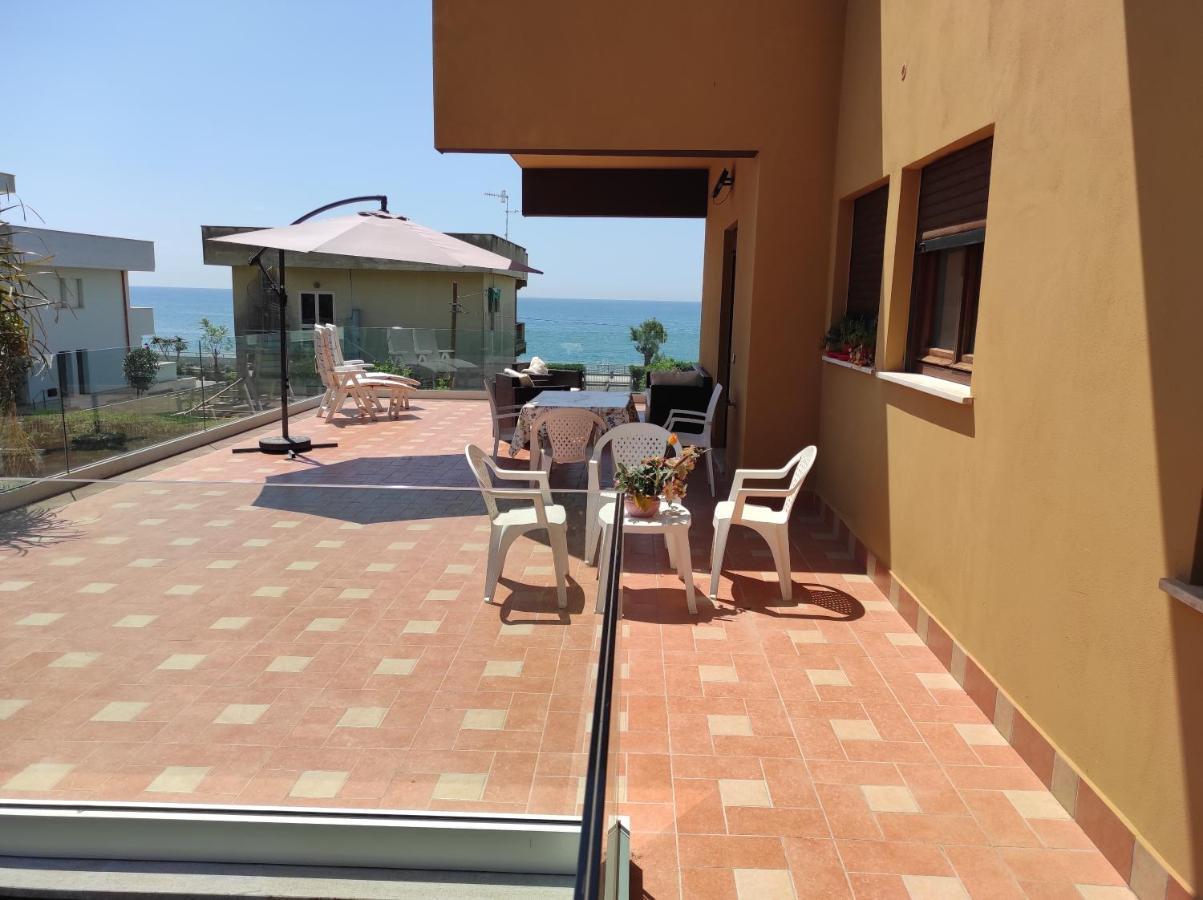 Stella Di Mare Villa Terracina Exterior foto
