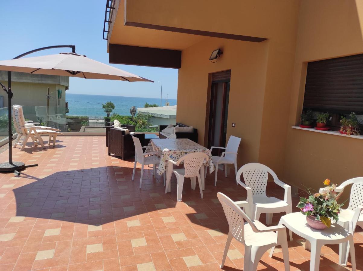 Stella Di Mare Villa Terracina Exterior foto